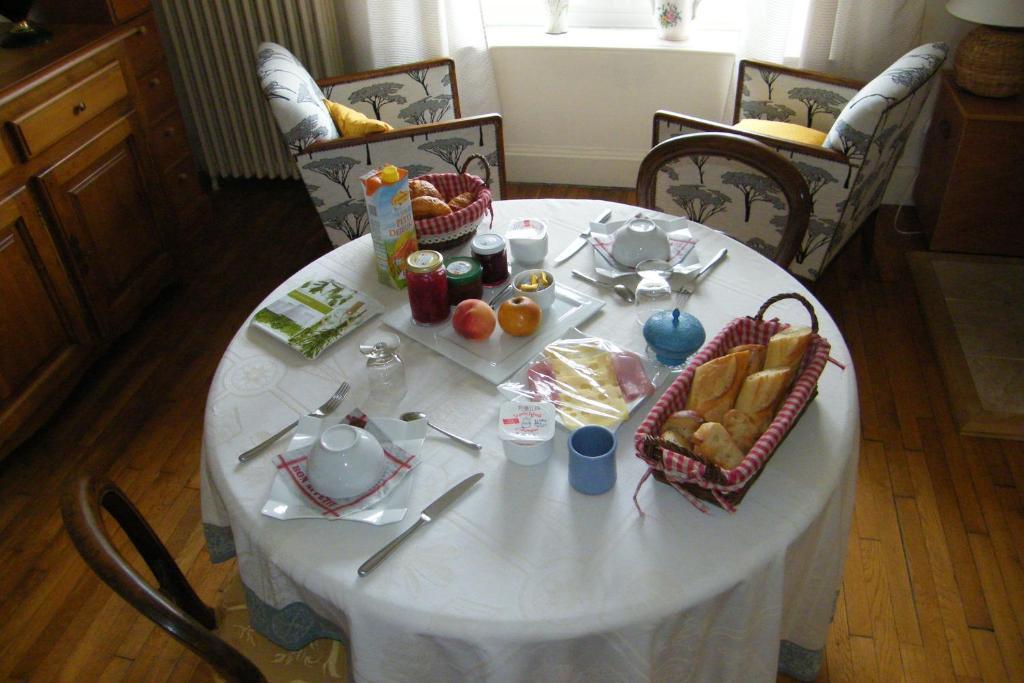 Chambre D'Hotes Jules & Annette 비텔 객실 사진